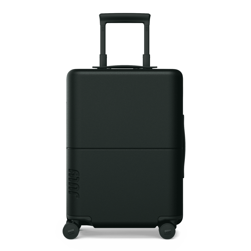 July Carry On Essential in Forest