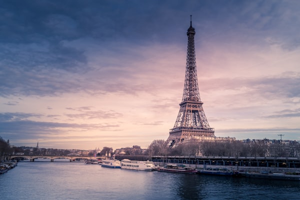 Paris and the Eiffel Tower, departure city